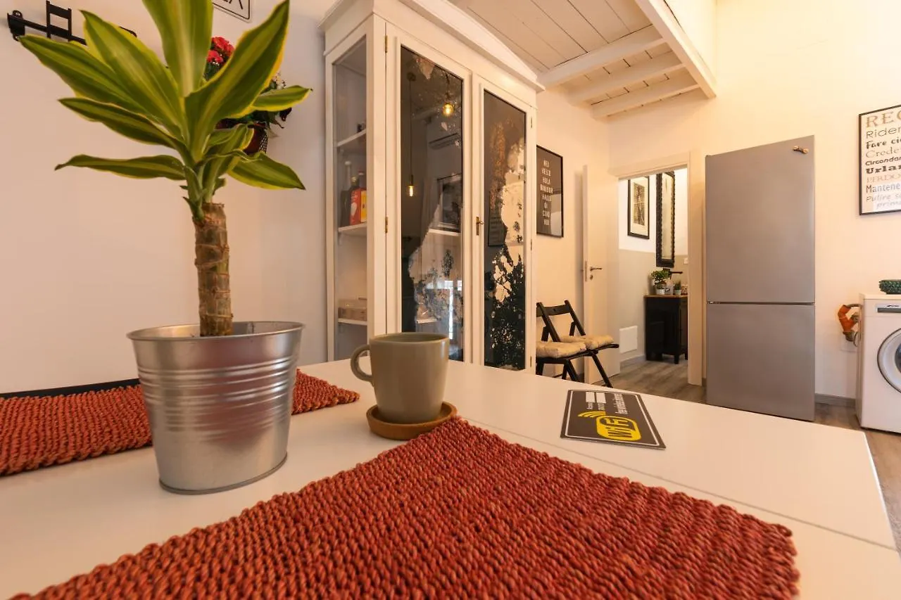 Elly Holiday House Palermo Italy